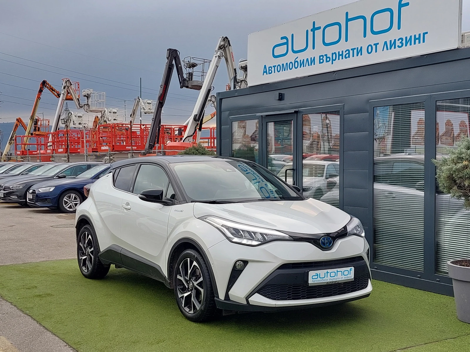 Toyota C-HR 2.0VVT-i/HYBRID/184k.c./e-CVT - изображение 6