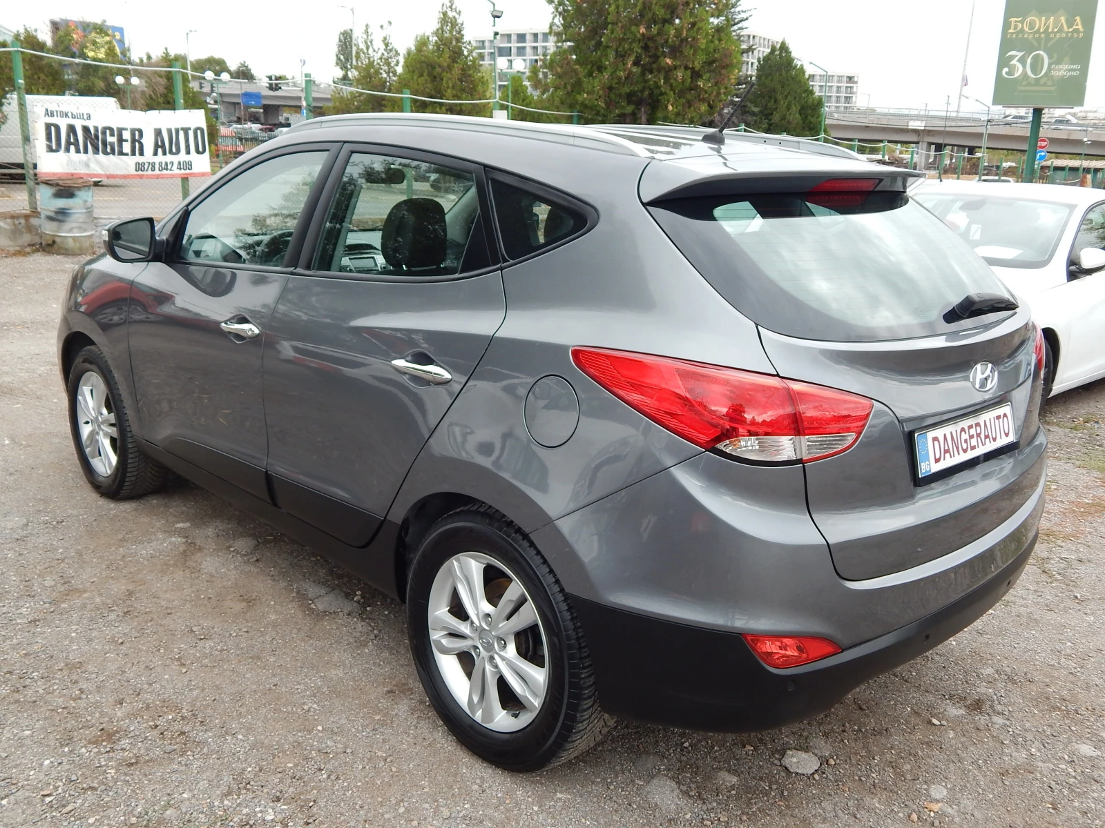 Hyundai IX35 2.0i* 4x4* ГАЗОВ ИНЖЕКЦИОН*  - изображение 6