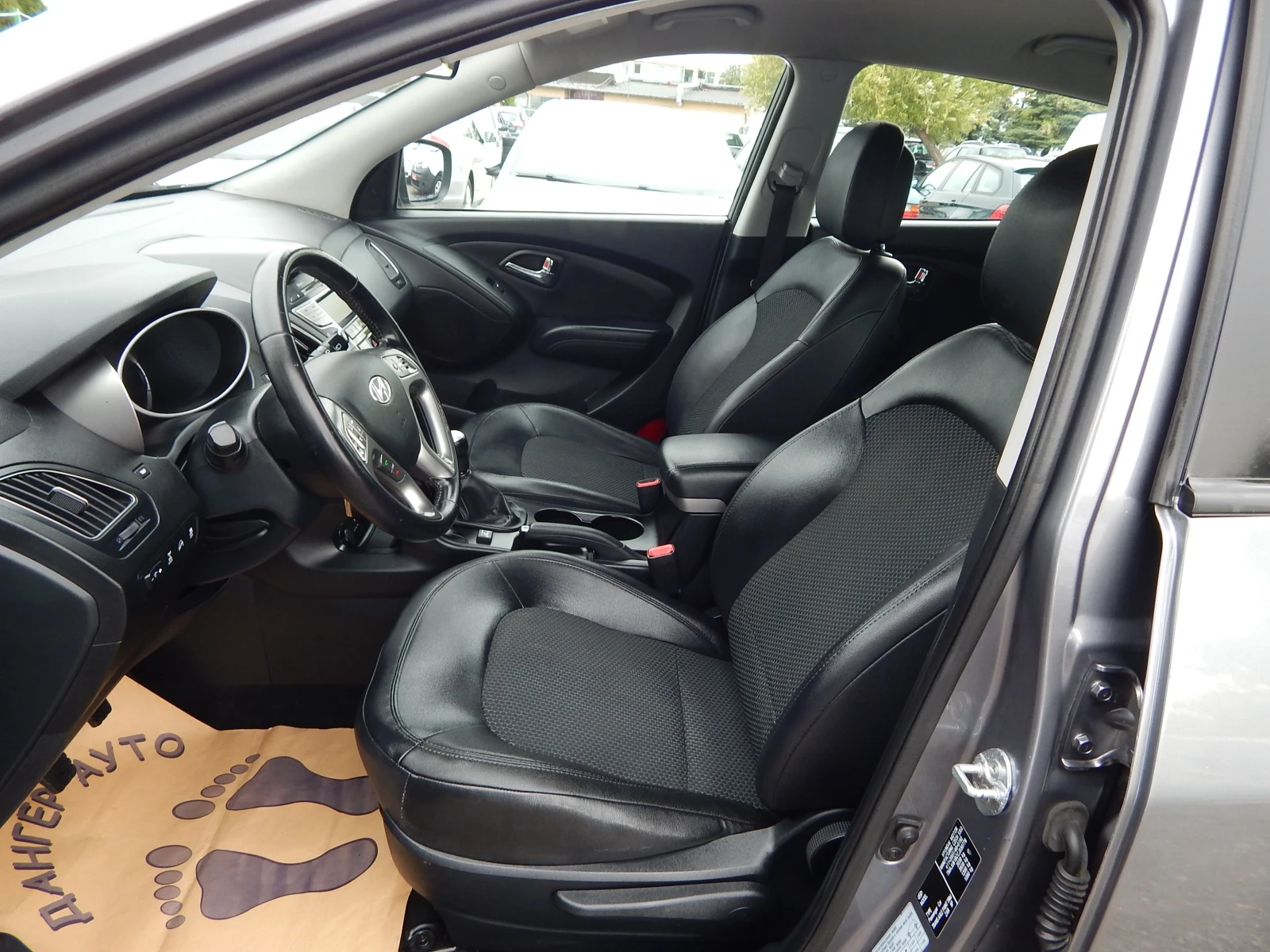 Hyundai IX35 2.0i* 4x4* ГАЗОВ ИНЖЕКЦИОН*  - изображение 10