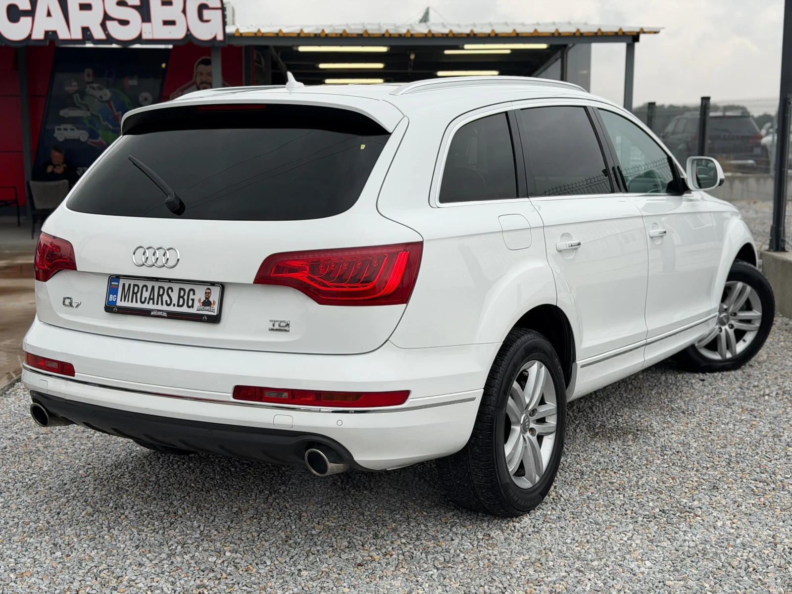 Audi Q7 3.0 TDI 240 к.с / ПАНОРАМА / 7 места - изображение 6
