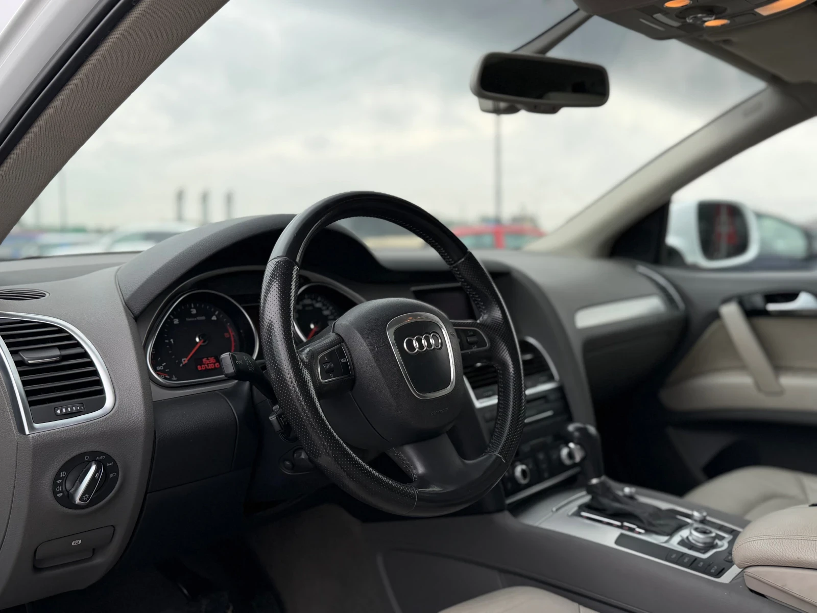 Audi Q7 3.0 TDI 240 к.с / ПАНОРАМА / 7 места - изображение 7