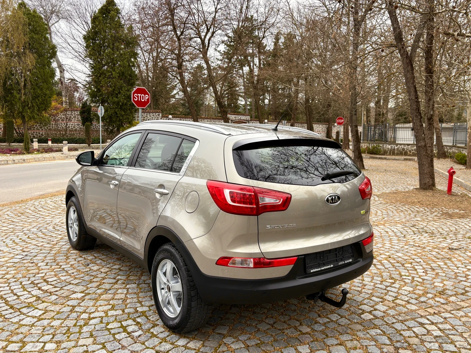 Kia Sportage 1.7CRDI EXECUTUVE* 188 000* СЕРВИЗНА ИСТОРИЯ*  - изображение 3