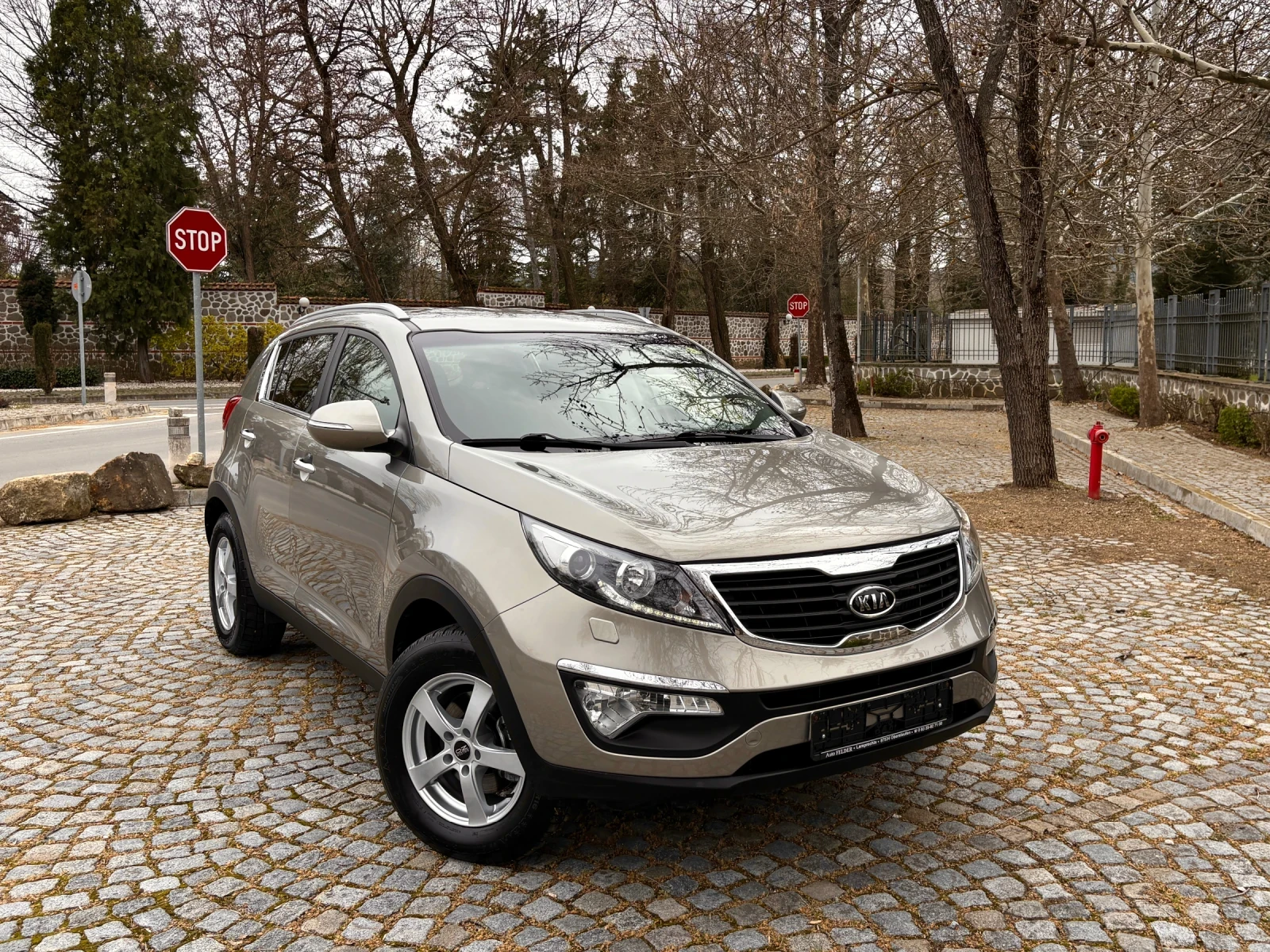Kia Sportage 1.7CRDI EXECUTUVE* 188 000* СЕРВИЗНА ИСТОРИЯ*  - изображение 2