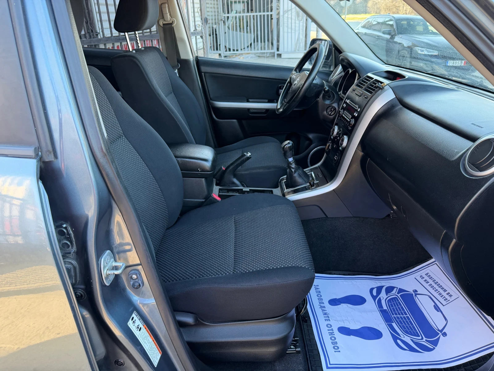 Suzuki Grand vitara 2.7 V6 РЪЧКА Швейцария ТОП, снимка 12 - Автомобили и джипове - 53749722