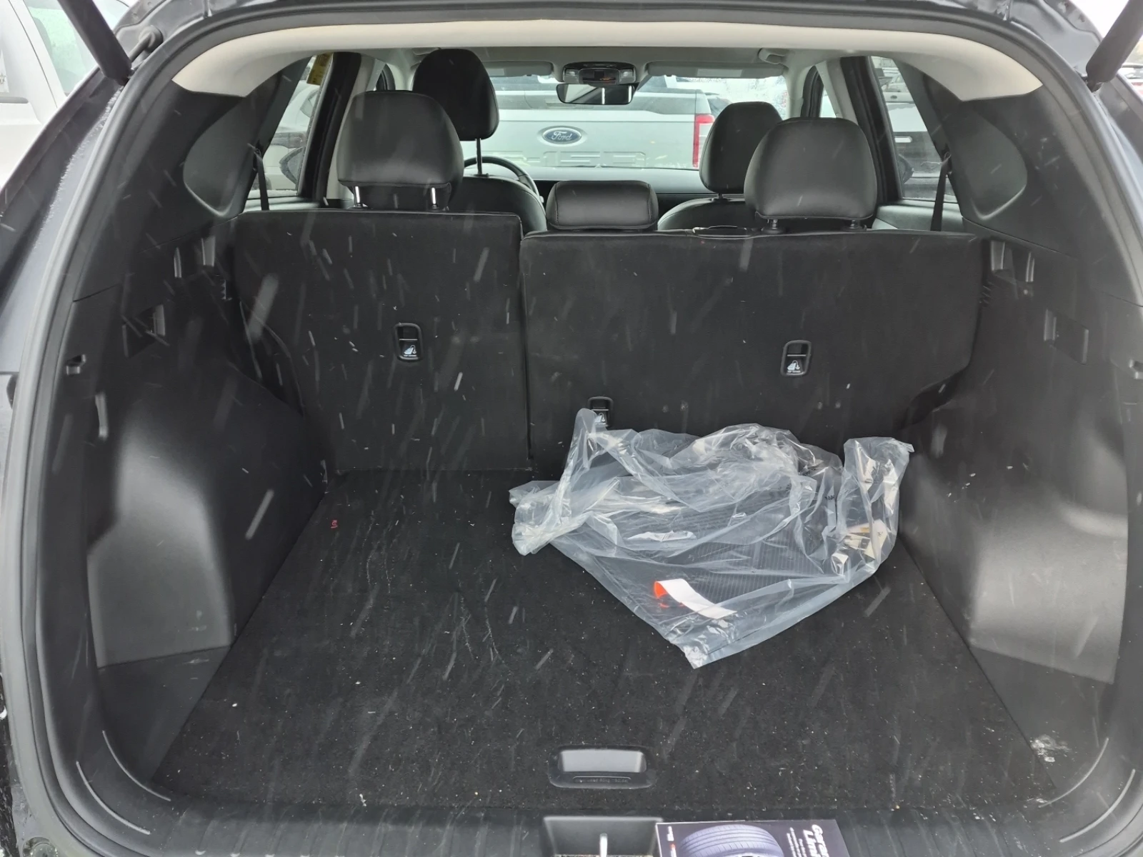 Hyundai Tucson 4D UTILITY AWD * * P * * CARFAX * * АВТО КРЕДИТ * , снимка 12 - Автомобили и джипове - 53940807