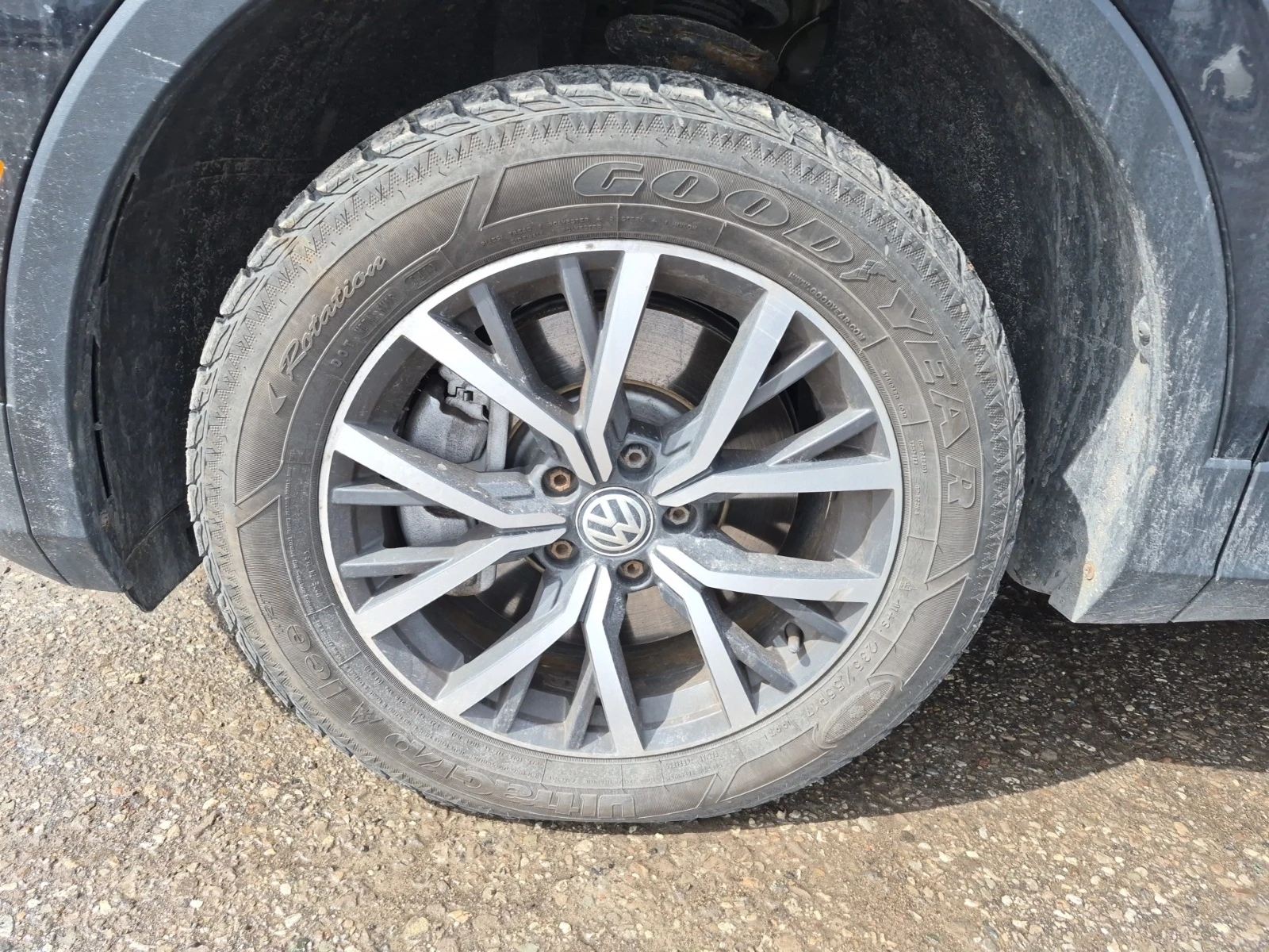 VW Tiguan COMFORTLINE* * CARFAX * * АВТО КРЕДИТ * * , снимка 9 - Автомобили и джипове - 54063500