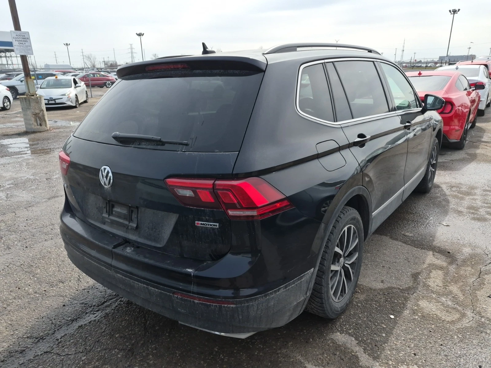 VW Tiguan COMFORTLINE* * CARFAX * * АВТО КРЕДИТ * * , снимка 3 - Автомобили и джипове - 54063500