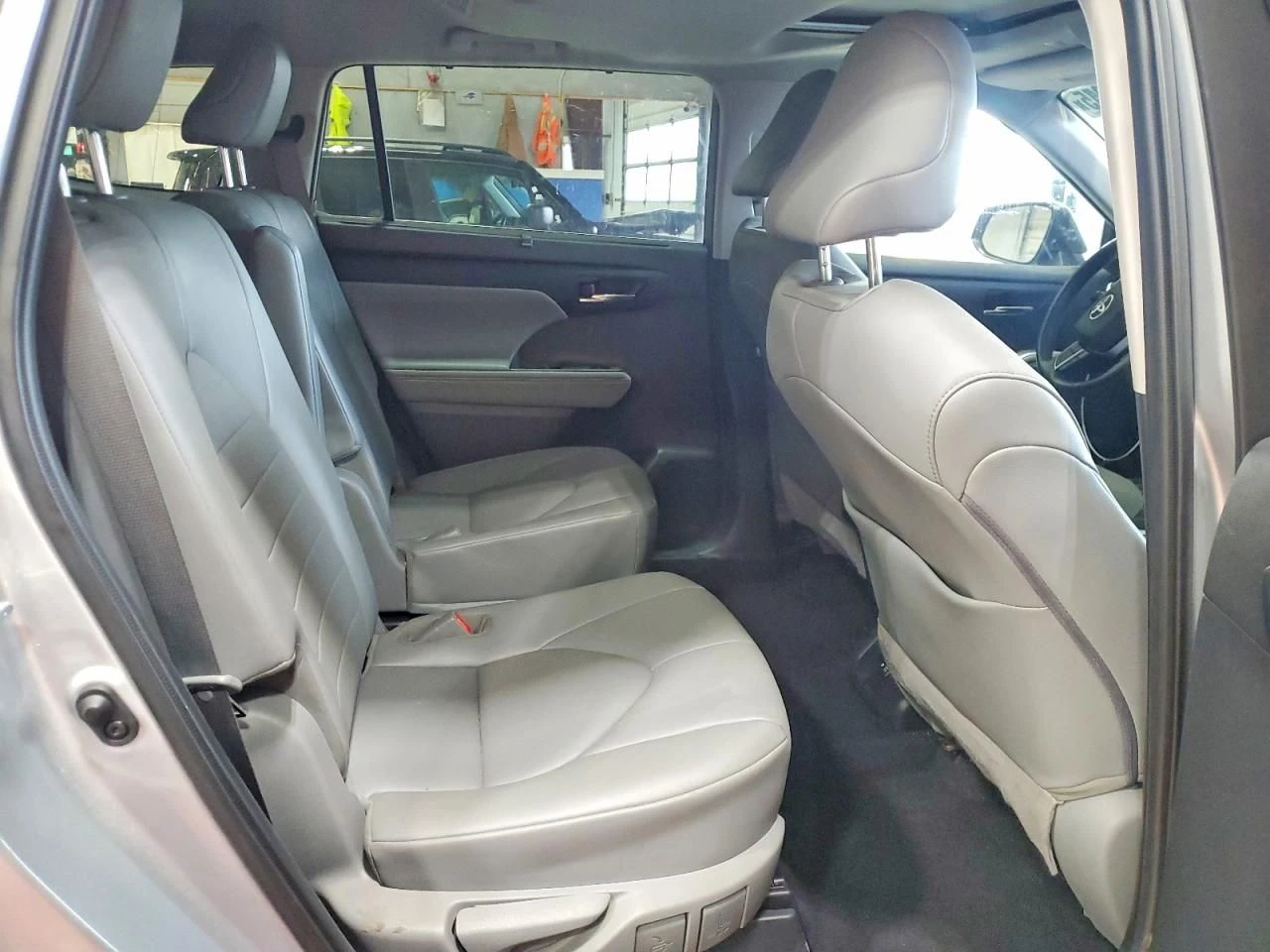 Toyota Highlander, снимка 11 - Автомобили и джипове - 54195865