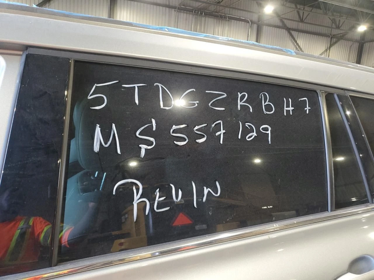 Toyota Highlander, снимка 13 - Автомобили и джипове - 54195865