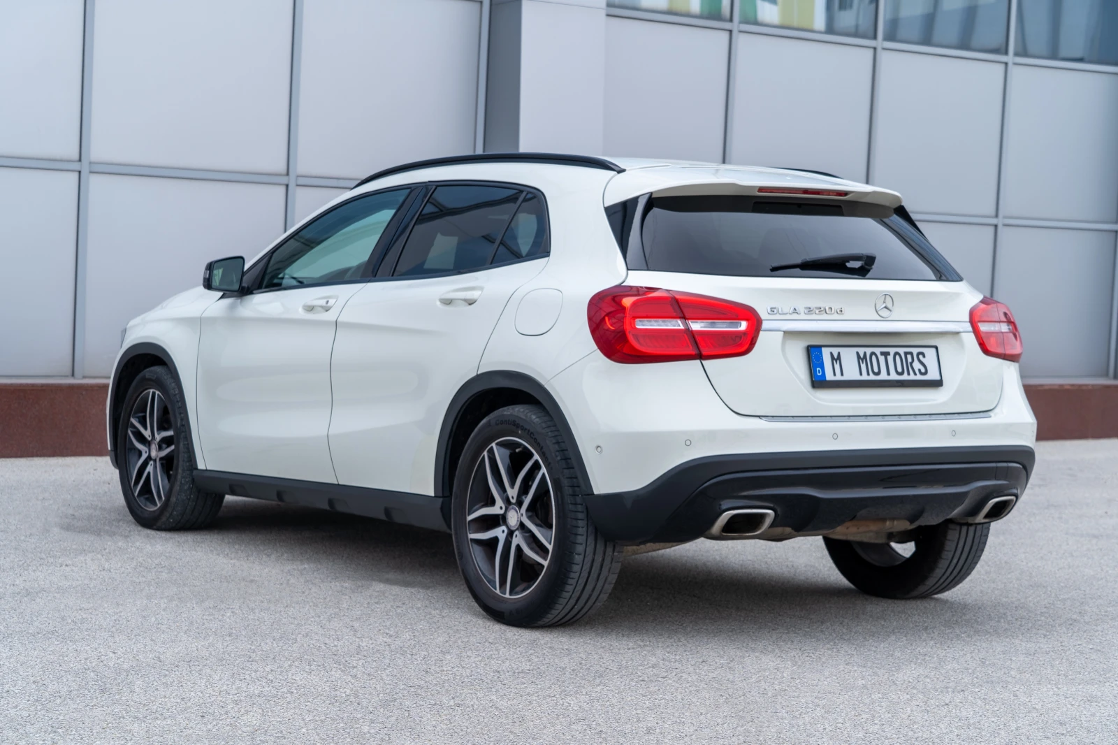 Mercedes-Benz GLA 220 2.2CDI AMG Shadow Line 177 кс Carplay Keyless GO, снимка 6 - Автомобили и джипове - 54235342