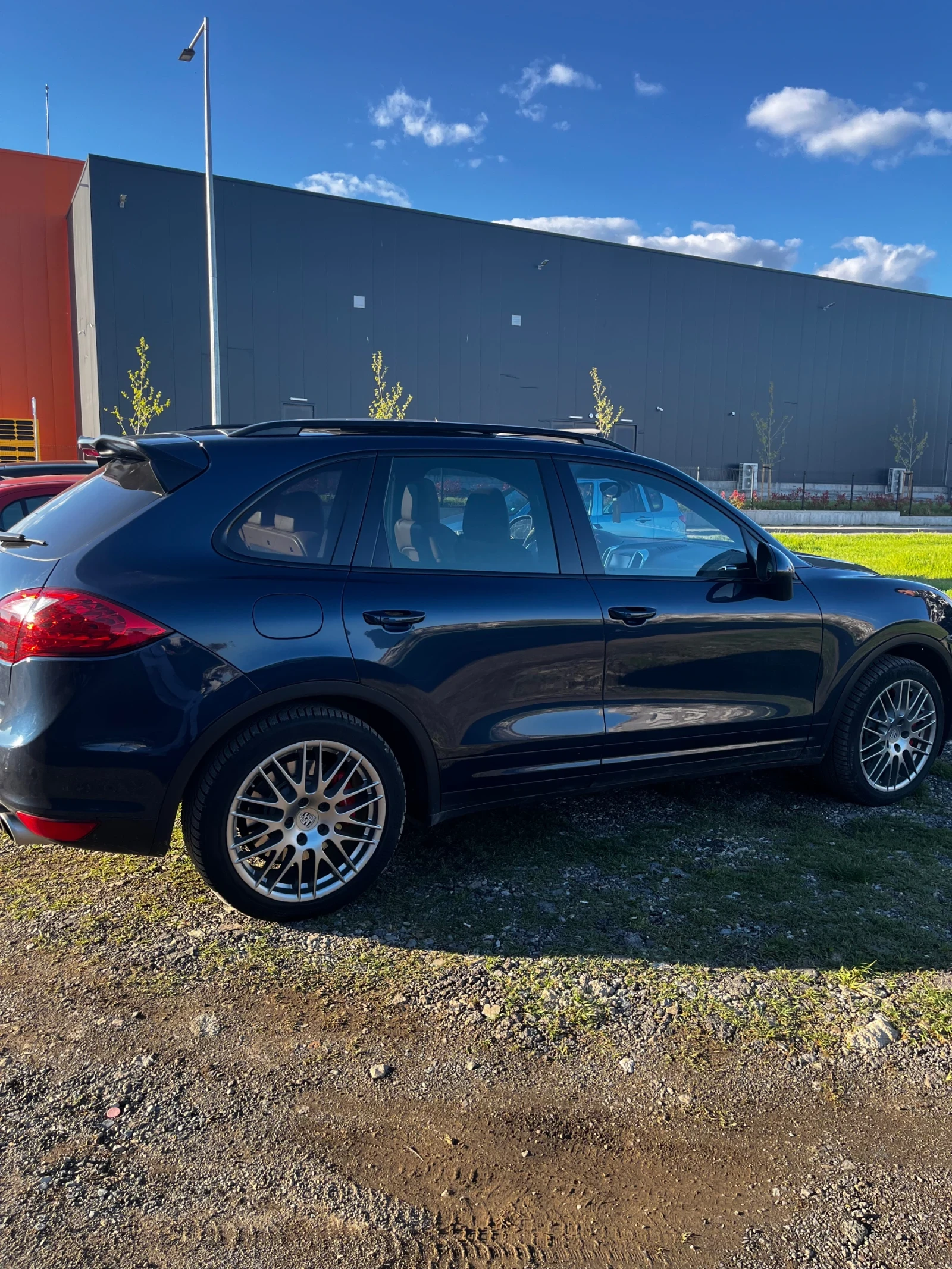 Porsche Cayenne, снимка 3 - Автомобили и джипове - 54296292