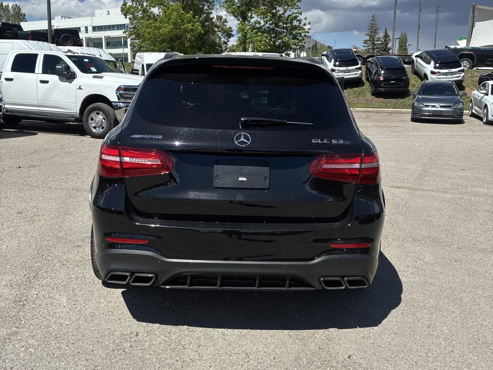 Mercedes-Benz GLC 63 S AMG * CARFAX * АВТО КРЕДИТ * , снимка 5 - Автомобили и джипове - 54804272