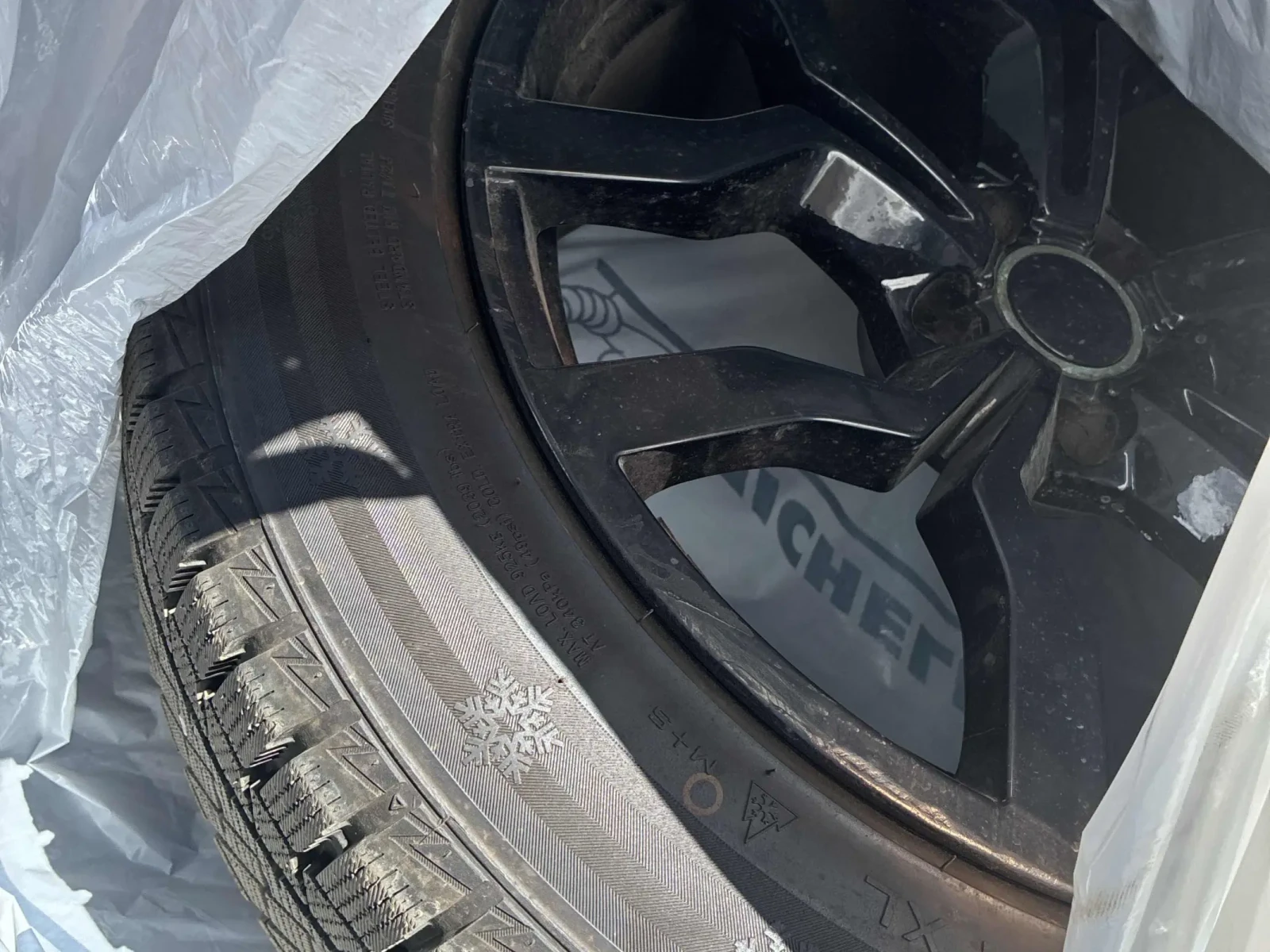 Mercedes-Benz GLC 63 S AMG * CARFAX * АВТО КРЕДИТ * , снимка 15 - Автомобили и джипове - 54804272
