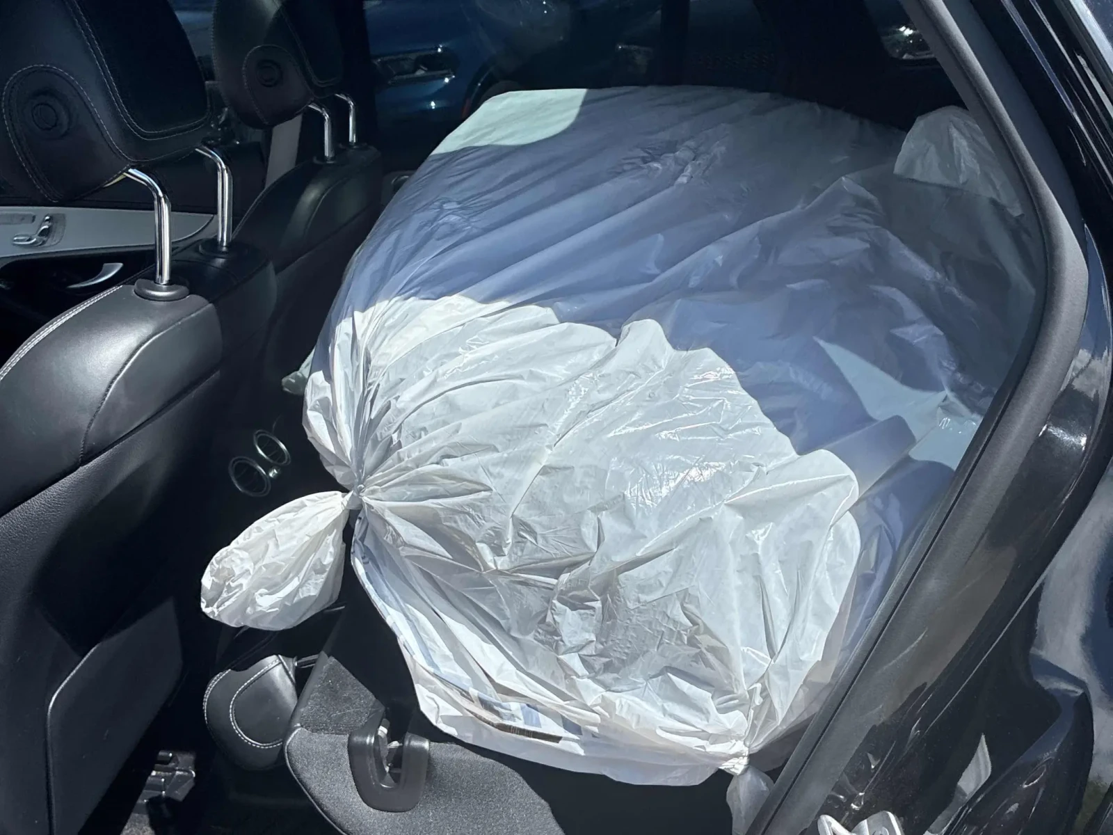 Mercedes-Benz GLC 63 S AMG * CARFAX * АВТО КРЕДИТ * , снимка 9 - Автомобили и джипове - 54804272