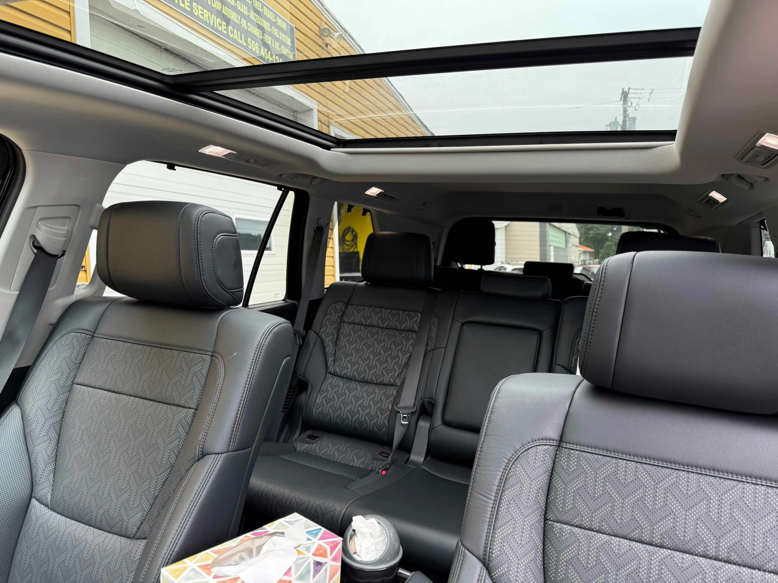 Toyota Sequoia 3.5L 6cyl 4WD | Mobile.bg � ����������� 12