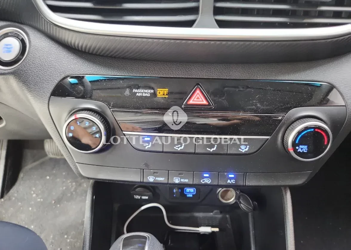 Hyundai Tucson Smart, снимка 15 - Автомобили и джипове - 54895931