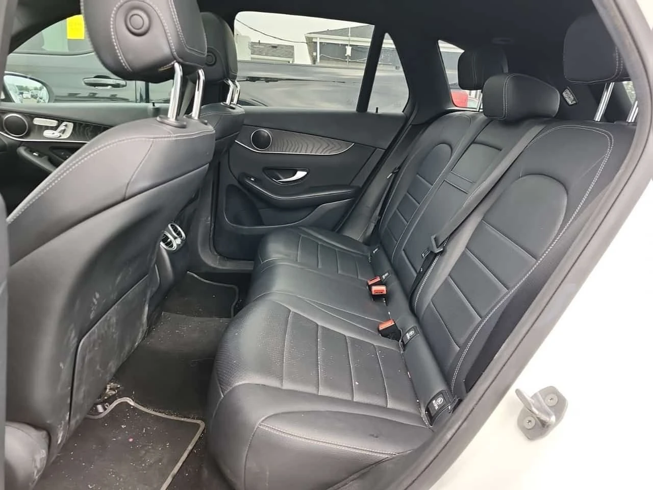 Mercedes-Benz GLC 300 * CARFAX * 360 КАМЕРА * ПАНОРАМА * АВТОКРЕДИТ * , снимка 10 - Автомобили и джипове - 54913409