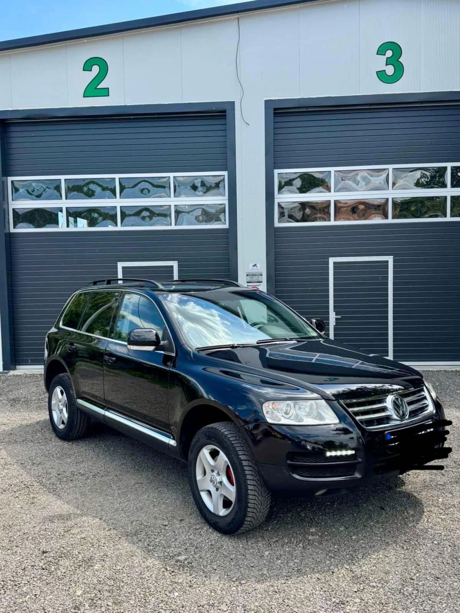 VW Touareg 2.5 на пружини, снимка 4 - Автомобили и джипове - 55015424