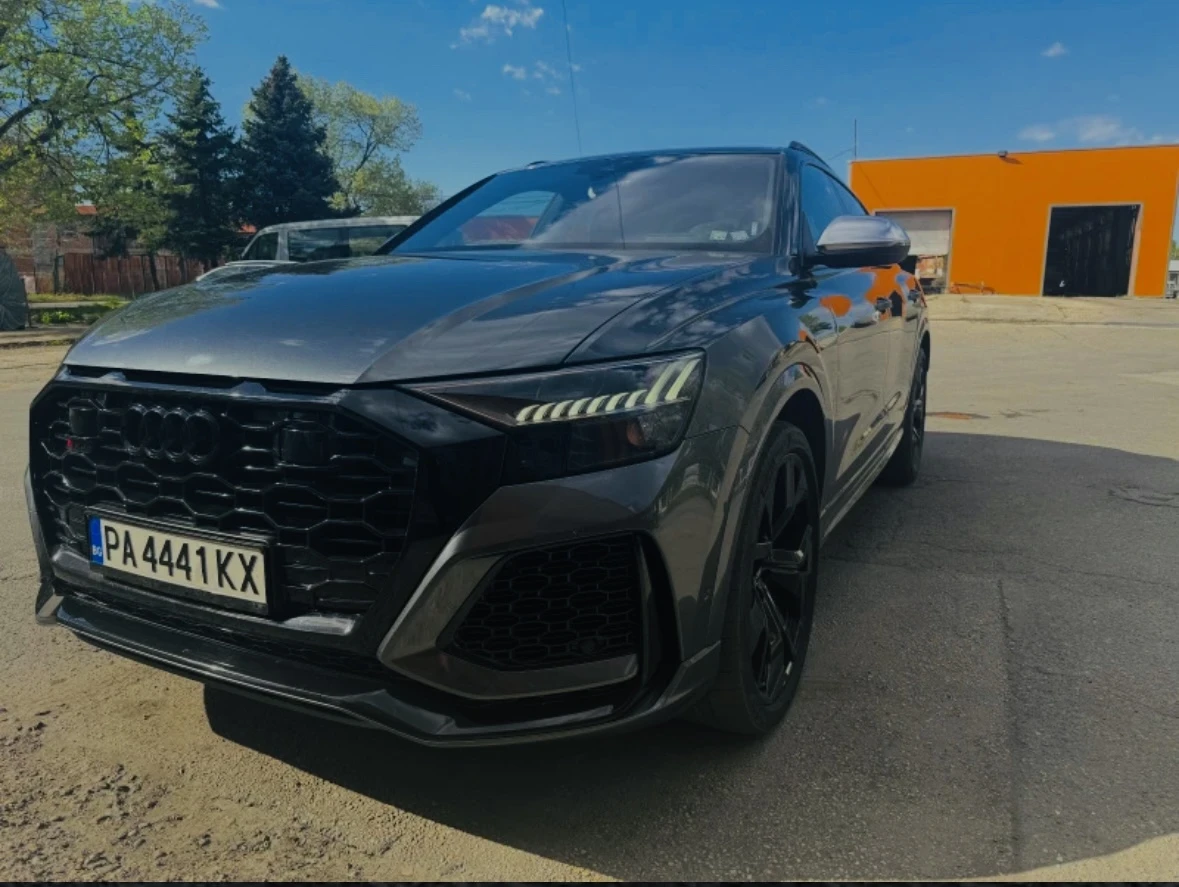 Audi RSQ8