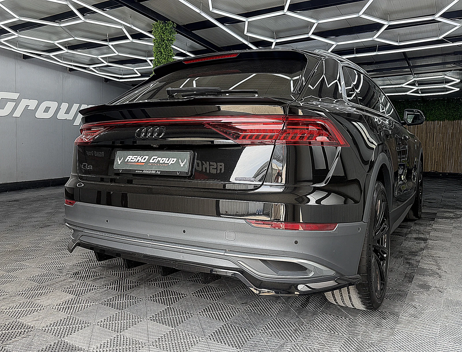 Audi Q8 S-line/3D-kamera/KeylessGo/BANG&OLUFSEN/ЛИЗИНГ, снимка 6 - Автомобили и джипове - 55815014