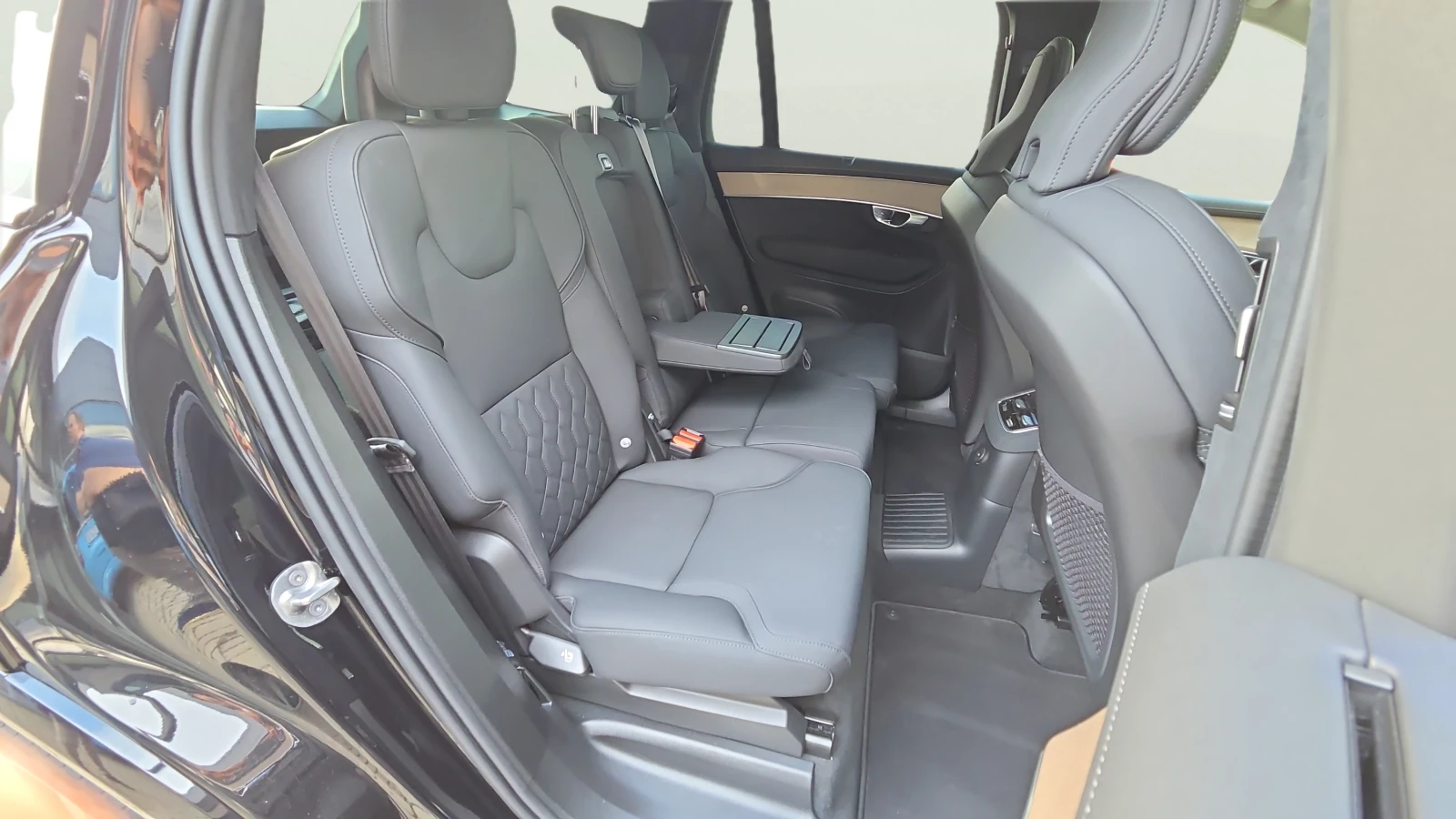 Volvo Xc90 2.0 PHEV Т8, снимка 15 - Автомобили и джипове - 55982853