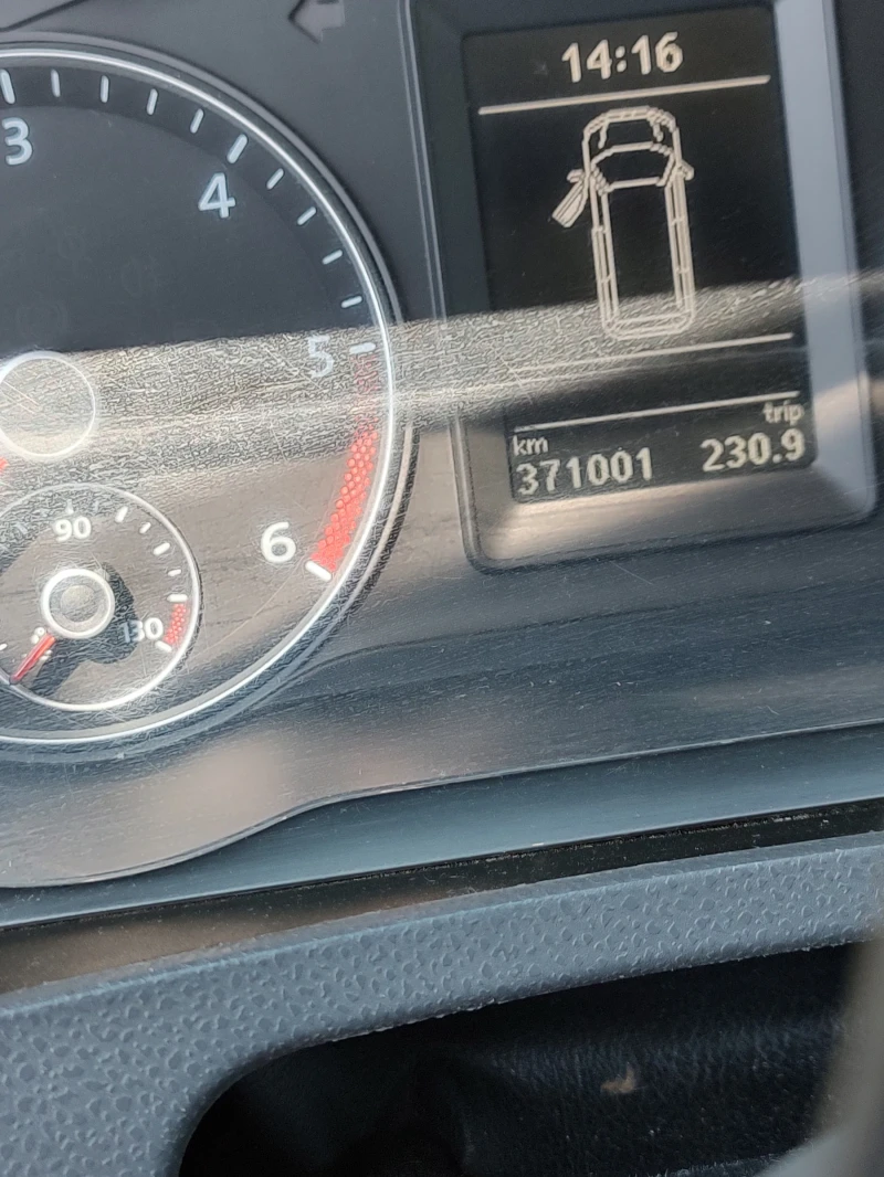 VW Caravelle 2.0 tdi, снимка 3 - Бусове и автобуси - 51330963