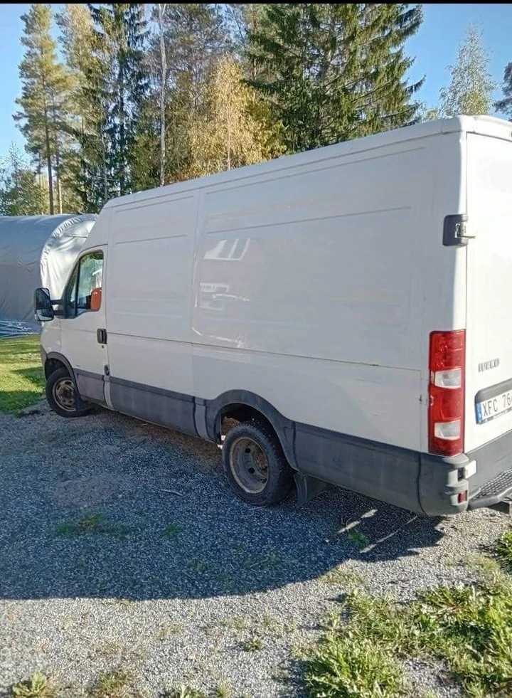 Iveco Daily, снимка 4 - Бусове и автобуси - 47537277