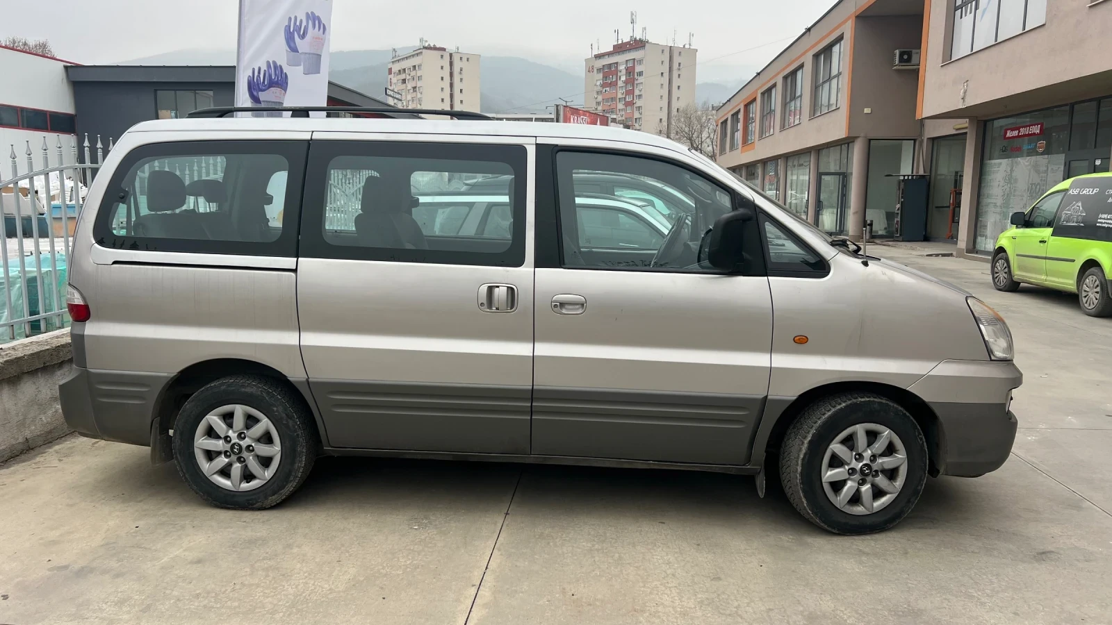 Hyundai Starex 8+ 1 Климатик - Без забелешки, снимка 1