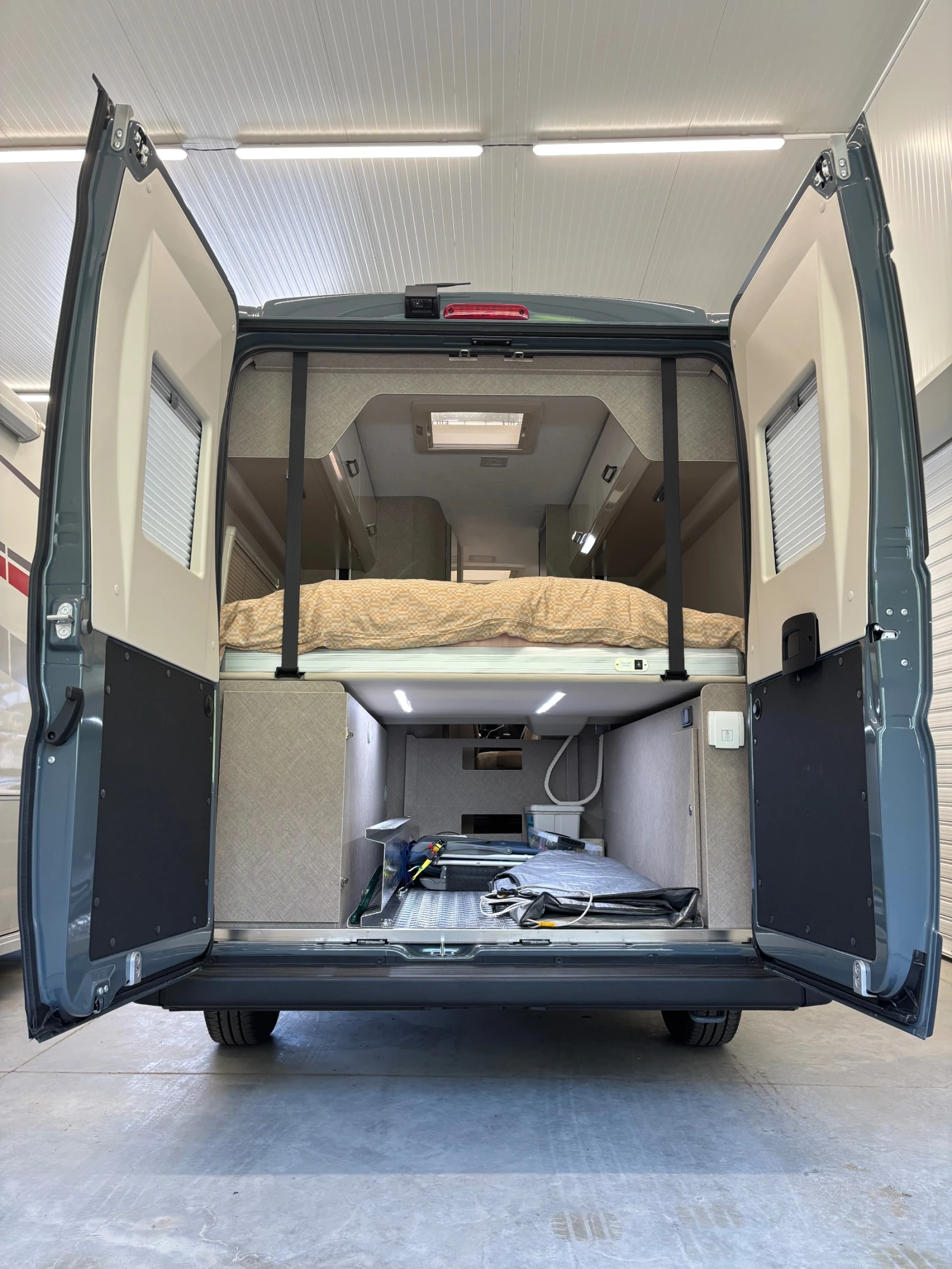 Кемпер Karmann Davis 630 LS, снимка 6 - Каравани и кемпери - 56107659