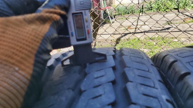 Гуми Летни 215/70R15, снимка 5 - Гуми и джанти - 28560509