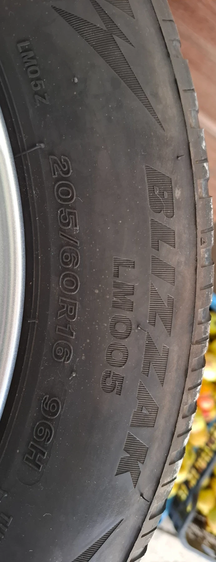    205/55R16  Volvo V40 | Mobile.bg   6