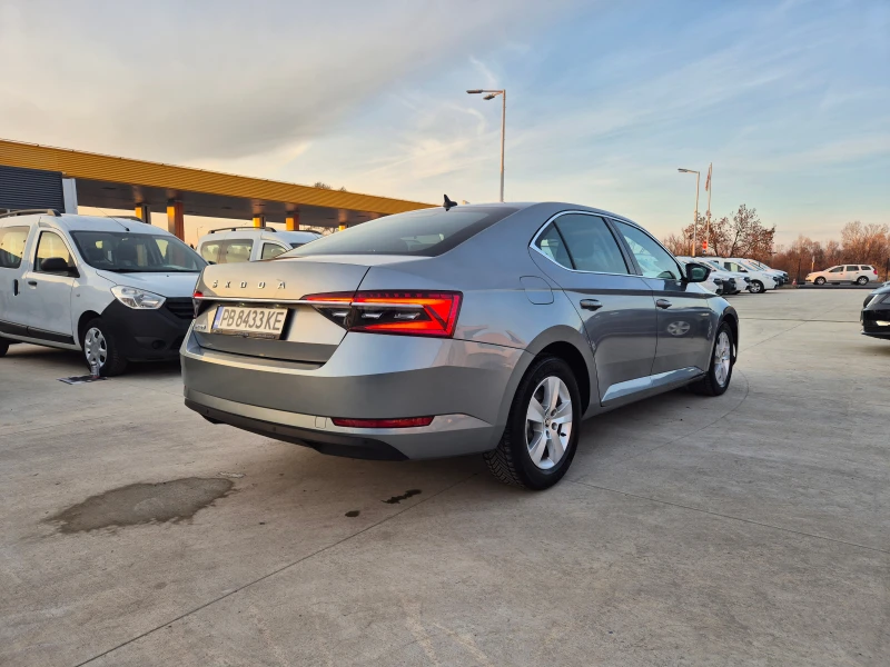 Skoda Superb В-Гаранция 2.0-TDI-А/T , снимка 5 - Автомобили и джипове - 48029738