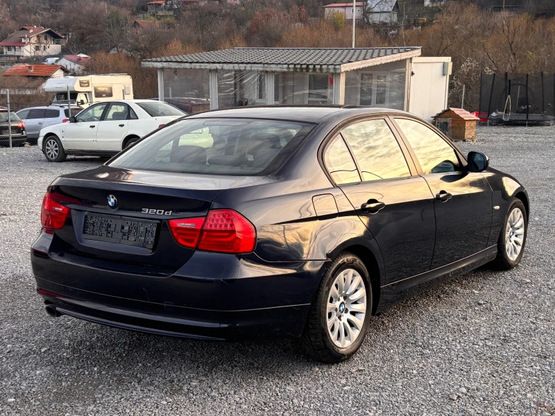 BMW 320 D facelift, снимка 6 - Автомобили и джипове - 51672895