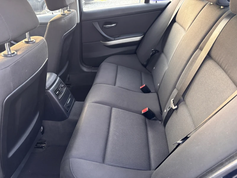 BMW 320 D facelift, снимка 10 - Автомобили и джипове - 51672895