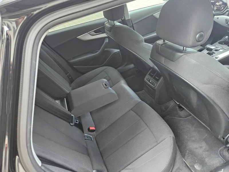 Audi A4 2.0TDI S-LINE DIGITAL COCKPIT, снимка 10 - Автомобили и джипове - 51860283