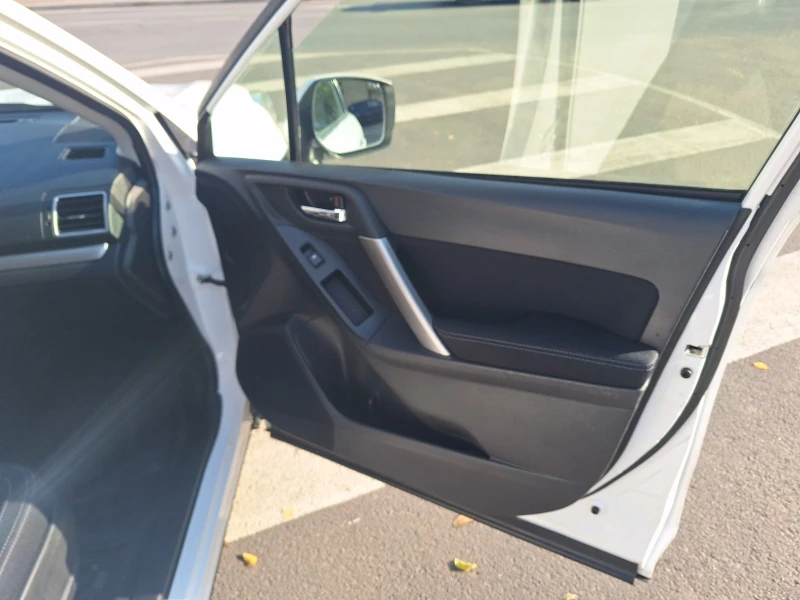 Subaru Forester 2.0, снимка 9 - Автомобили и джипове - 52617829