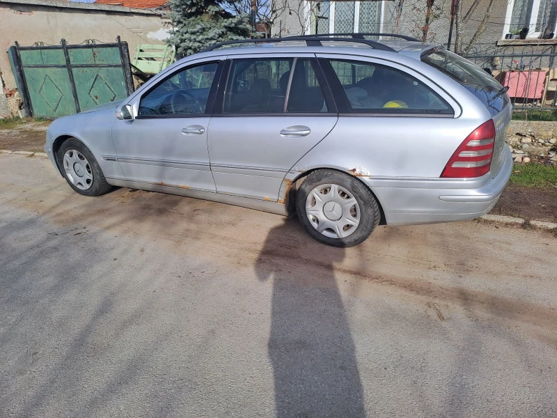 Mercedes-Benz C 220, снимка 6 - Автомобили и джипове - 52626125