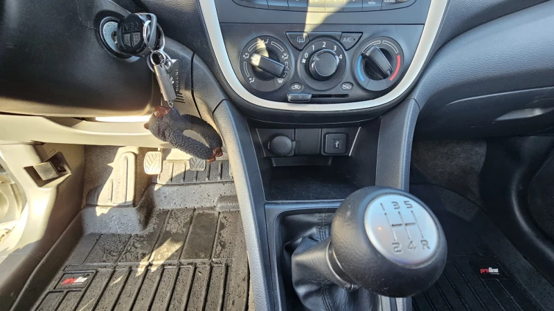 Suzuki Celerio, снимка 7 - Автомобили и джипове - 52828292