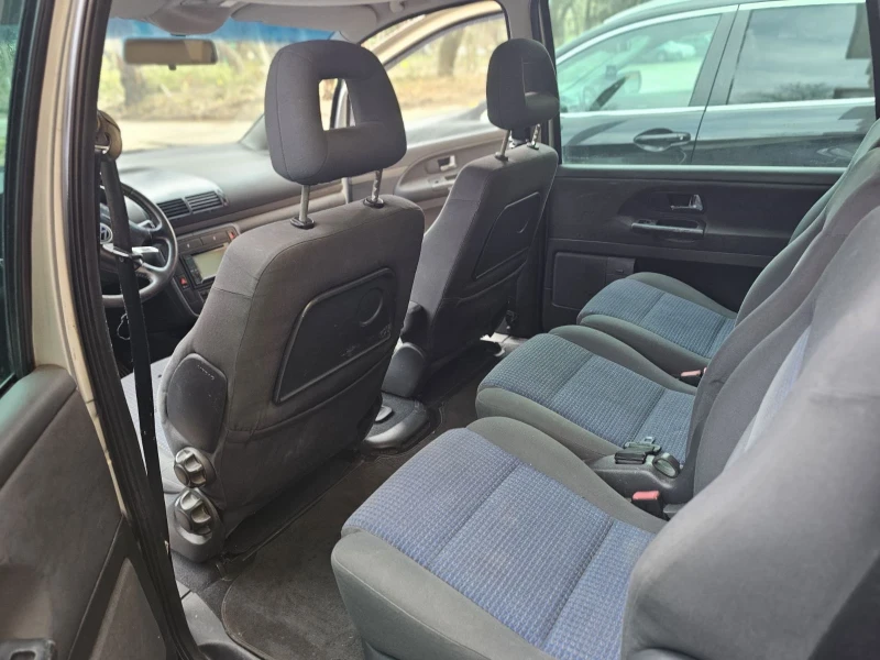 VW Sharan 1.9 TDI, снимка 9 - Автомобили и джипове - 53475044