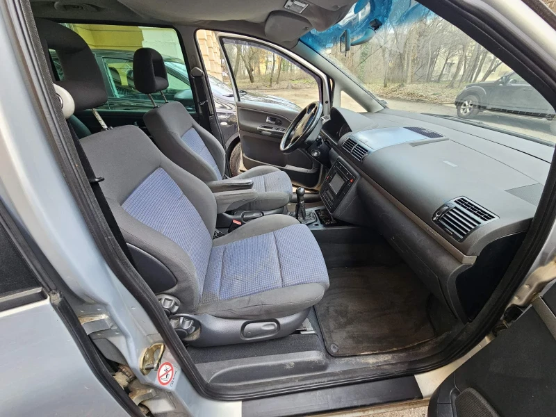 VW Sharan 1.9 TDI, снимка 10 - Автомобили и джипове - 53475044