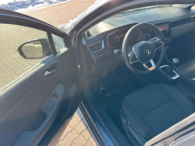 Renault Clio Clio 1.5d Experience  86ps DK, снимка 9 - Автомобили и джипове - 53526357