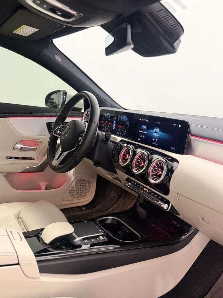 Mercedes-Benz CLA * CLA250 4MATIC * CARFAX * ЦЕНА ДО БГ, снимка 13 - Автомобили и джипове - 54343703