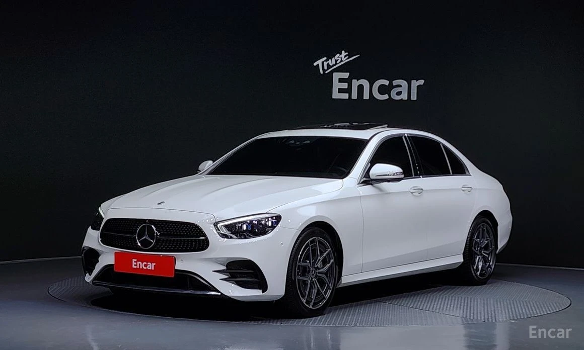 Mercedes-Benz E 220, снимка 1