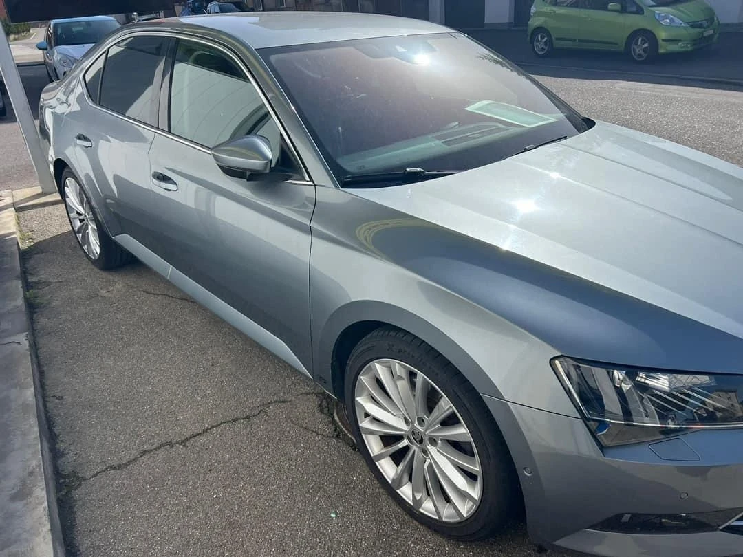 Skoda Superb 2.0TDI190кс4х4DSG - изображение 2