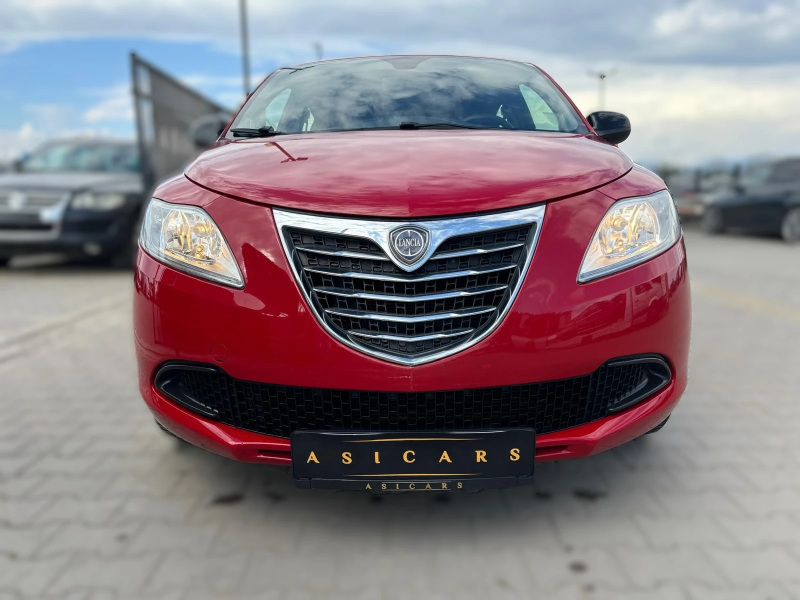 Lancia Ypsilon EURO 5 57000 KM. - изображение 8