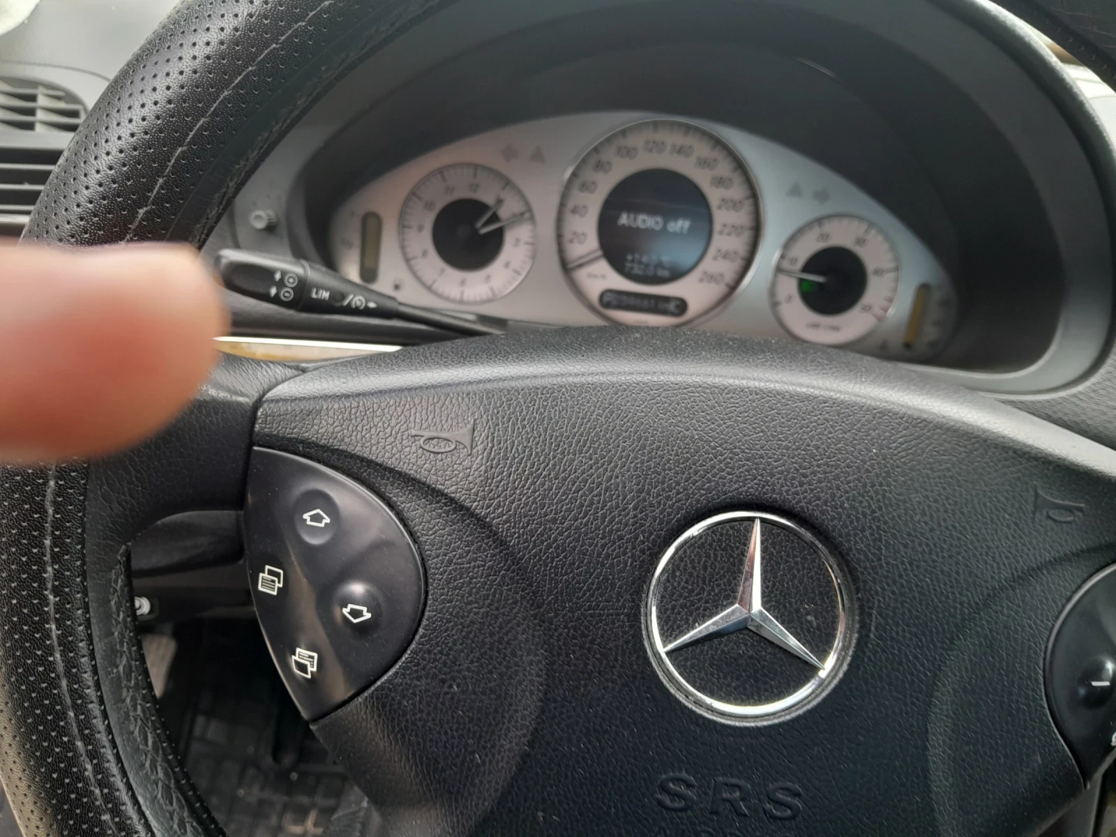 Mercedes-Benz 280  - изображение 10