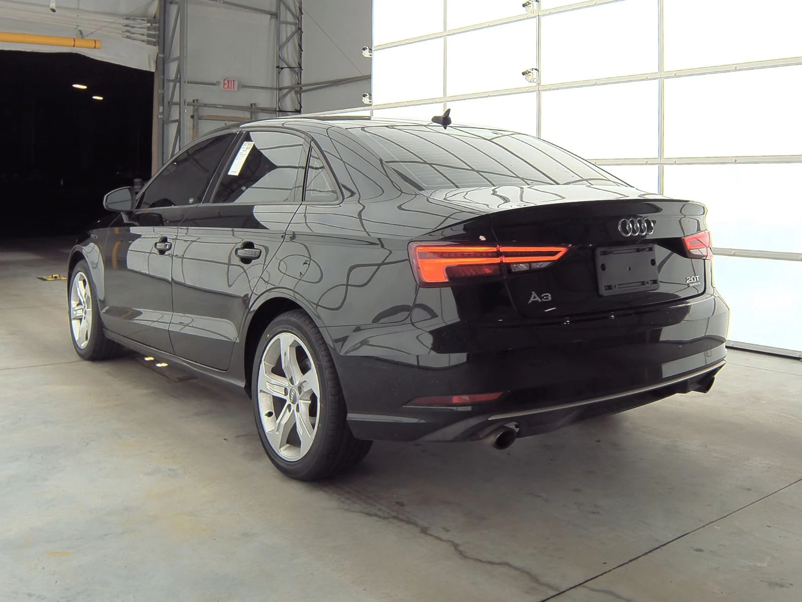 Audi A3 PREMIUM PLUS* QUATTRO* CARPLAY* PODGREV*  - изображение 8