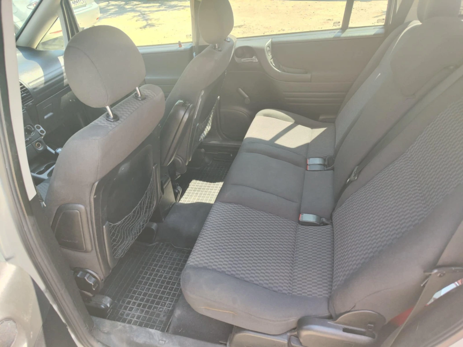 Opel Zafira  - изображение 8