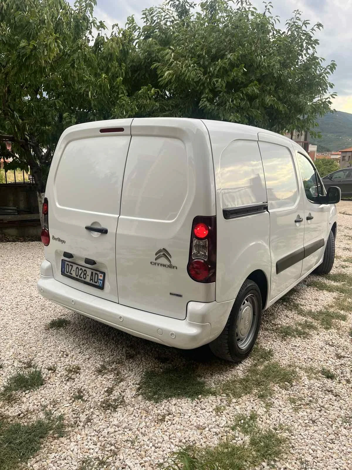 Citroen Berlingo 1.6/100/EURO6/NAVI/ПАРКТРОНИК/ПЕРФЕКТНО!!! - изображение 3
