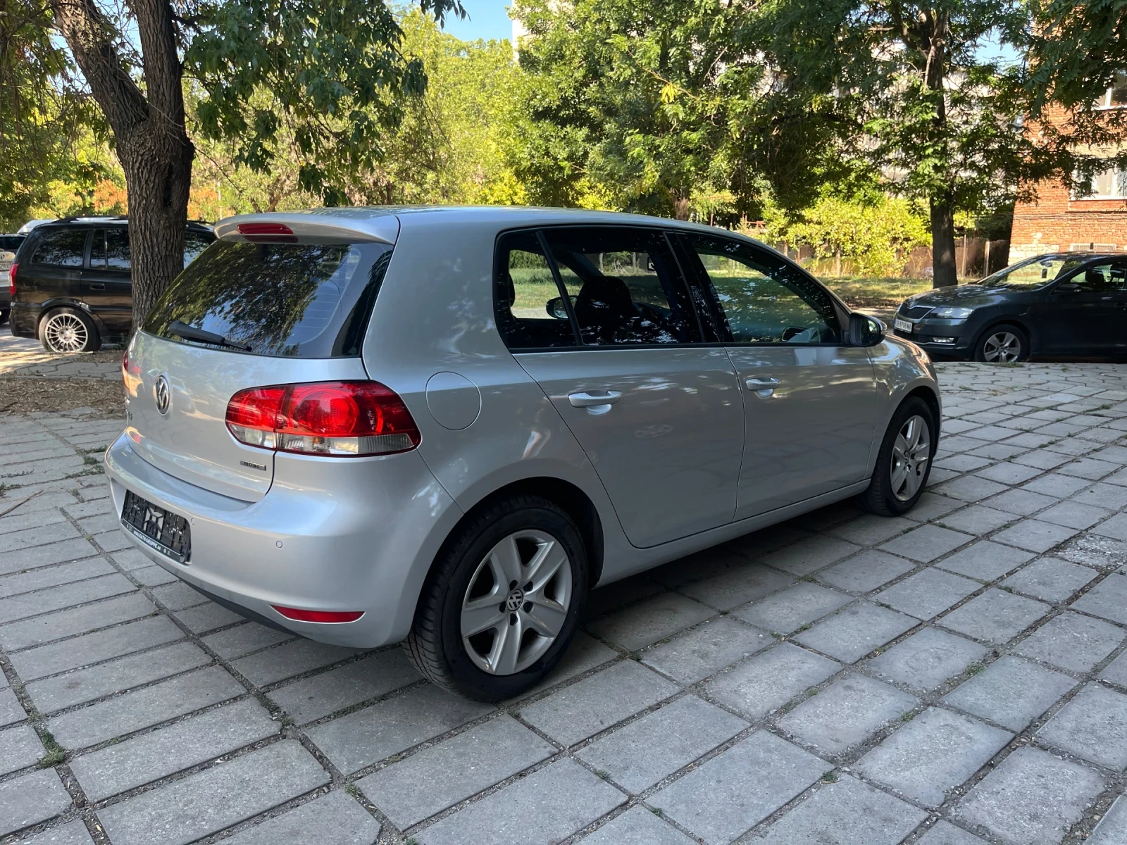 VW Golf 1.6 фабрична газ Golf 6 bifuel - изображение 5